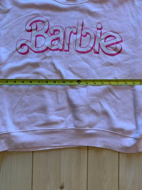 Barbie Doll Pink Women's Crewneck Sweatshirt Kidcore Glam Size M Medium - Picture 4 of 6